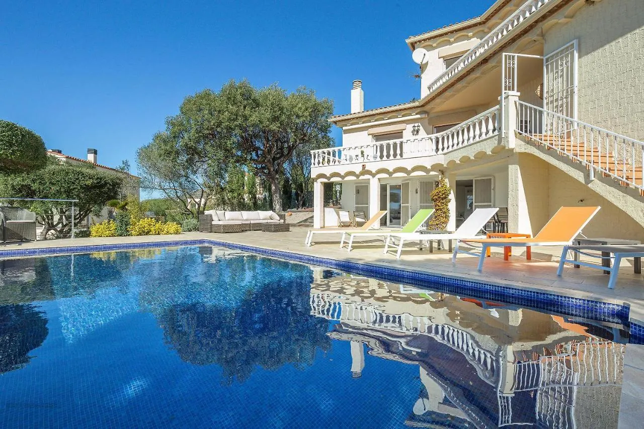 V013 - Villa Mas Isaac - Palau Saverdera